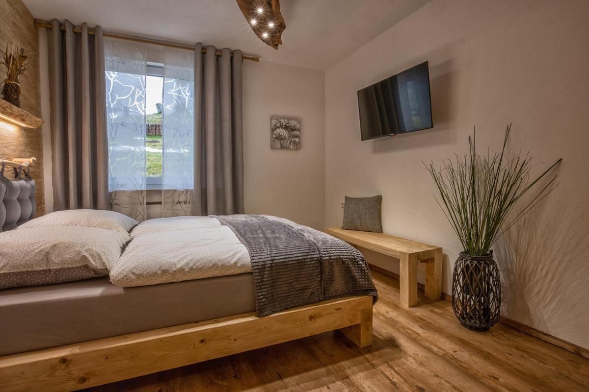 Ferienhaus Enzquelle Enzklösterle Exteriör bild